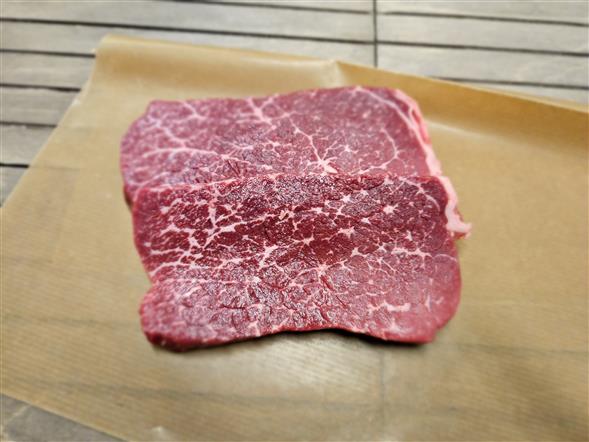 Wagyu Steaks af Wagyu Inderlår Mbs 6+  (Wagyu Cross) 1stk 300g