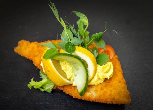 Luksus smørrebrød - Fiskefilet og remoulade