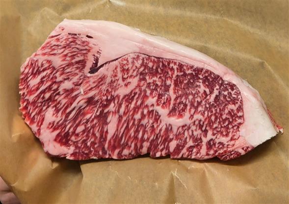 1stk Entre cotes af Ægte Full blood Japansk Wagyu A5 MBS-8 af Oksehøjreb uden ben