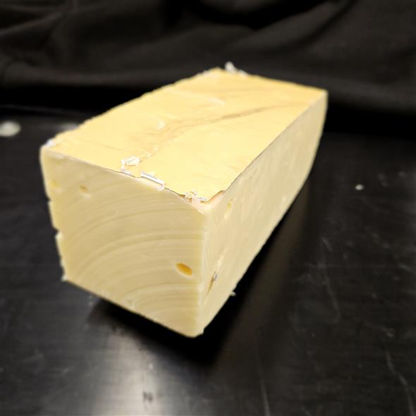 Guld Danbo mellemlagret ca. 1kg